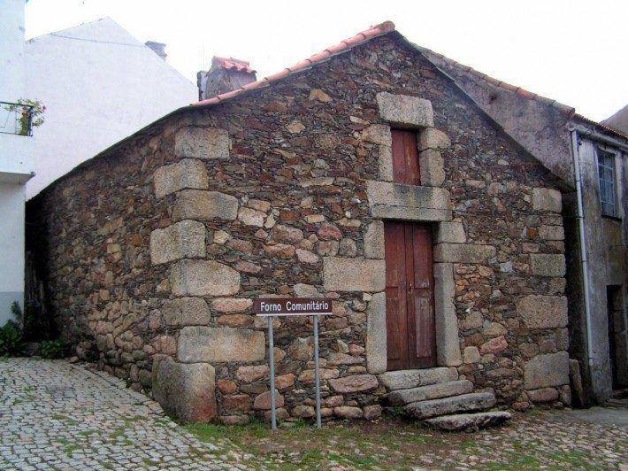 Casa de xisto e granito. Videmonte. (LAC)