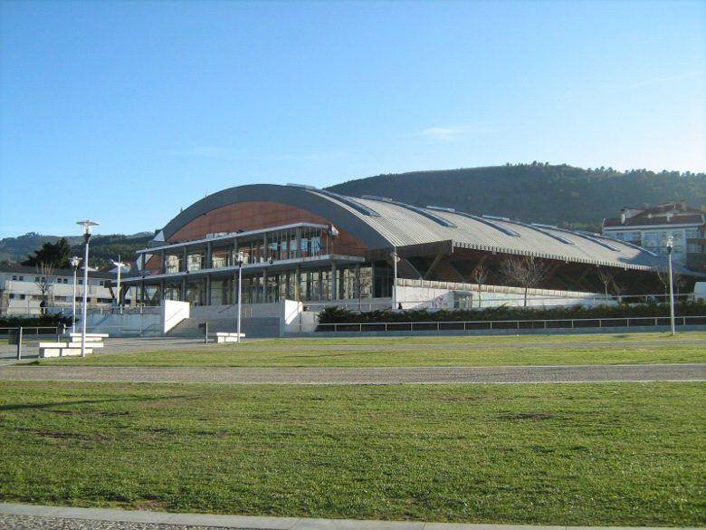 Fonte: http://upload.wikimedia.org/wikipedia/commons/7/7e/Pavilhao_multiusos_fundao.JPG