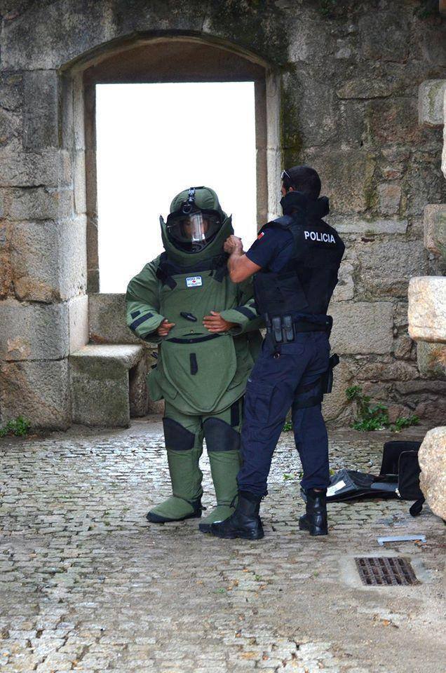 http://www.radiocovilha.pt/psp-de-castelo-branco-inativa-engenho-explosivo/