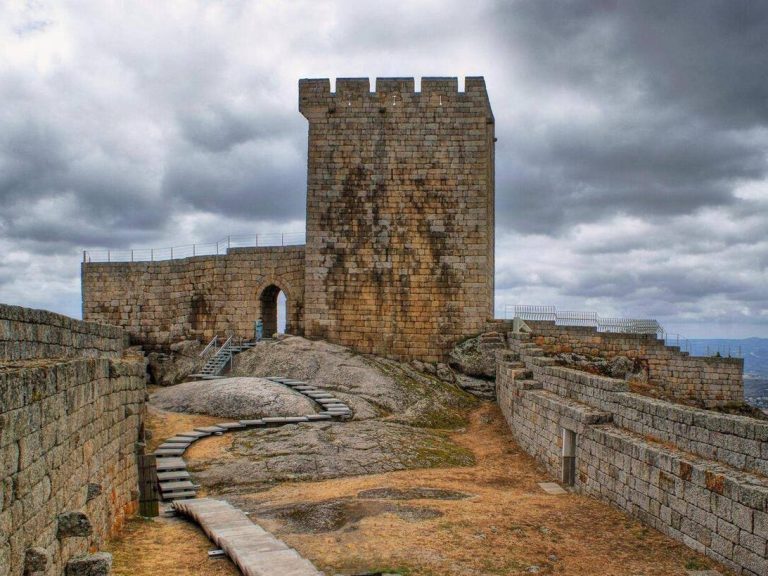 Castelo de Linhares