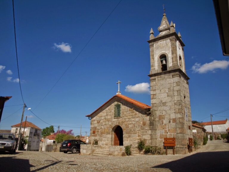 Atalaia Pinhel Igreja