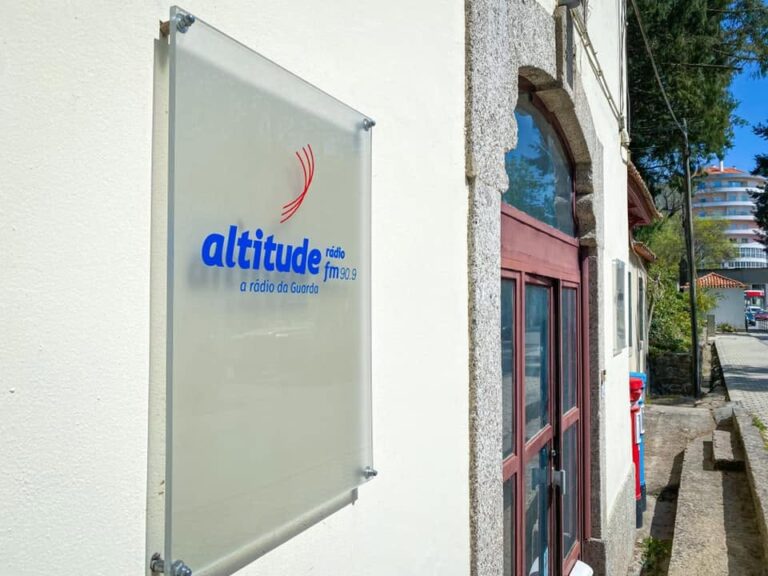 Altitude Fm